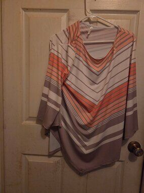 Blouse by Passports size L